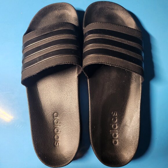 Adidas M11- ADILETTE ALL BLACK SANDAL - Picture 1 of 5